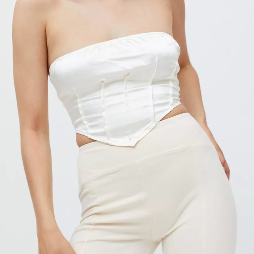 Motel Sanja Strapless Bustier Cropped Top